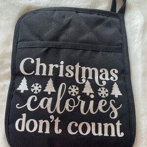 Black Christmas Pot Holder